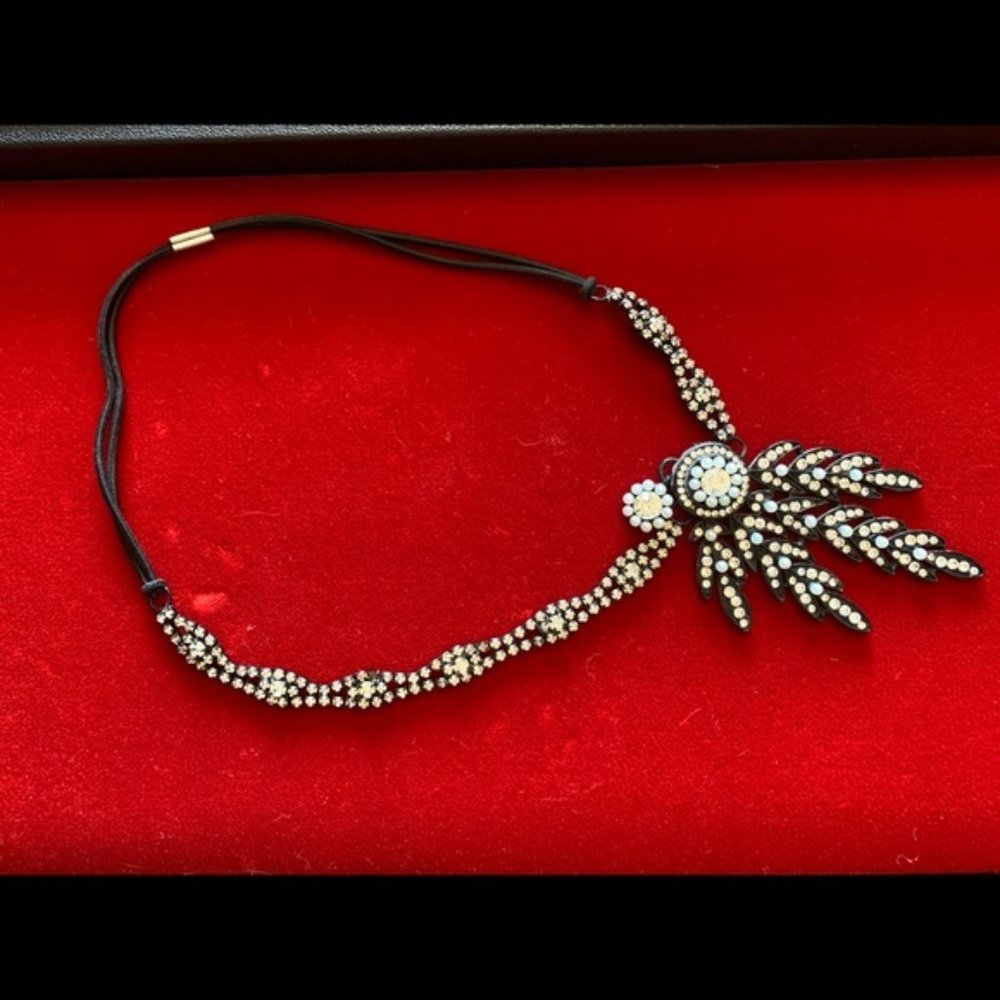 Costume head piece